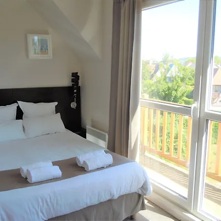 Sweet Deauville Sud Hotel 2*