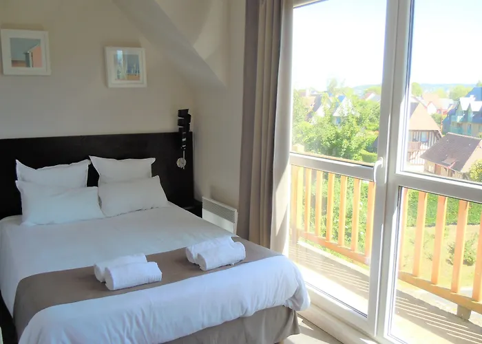 Sweet Deauville Sud Hotel 2*